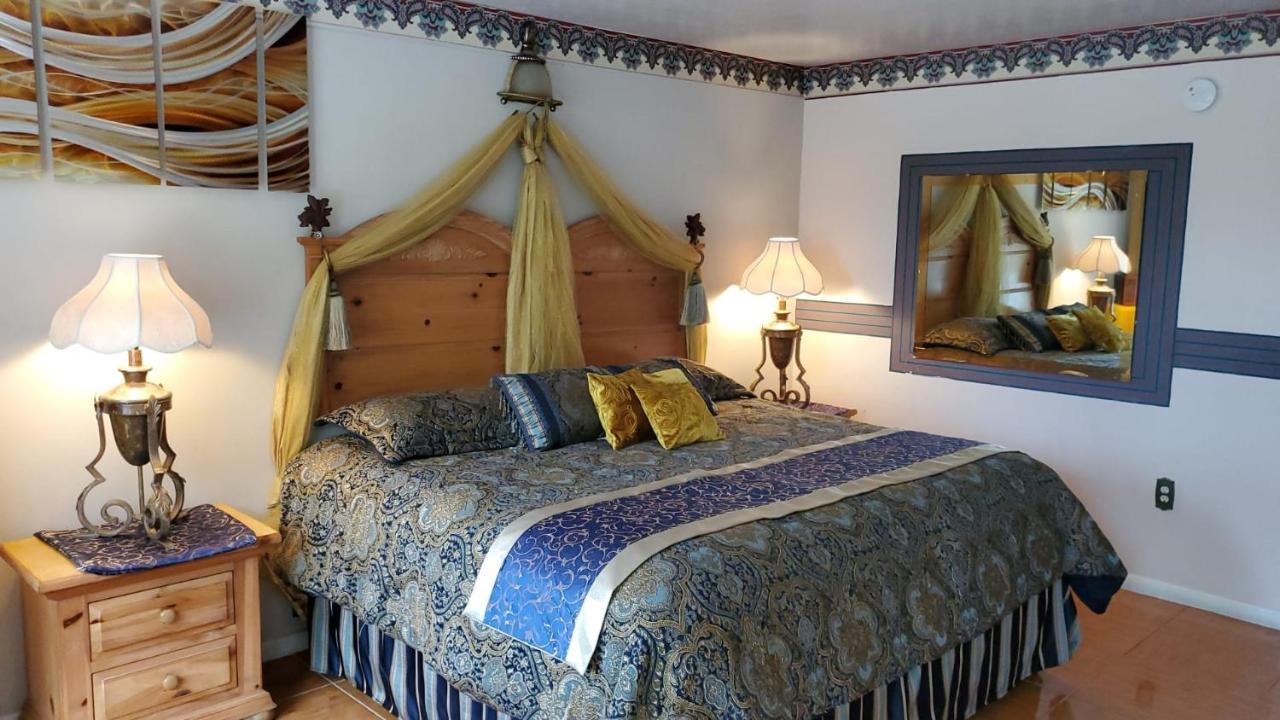 Motel Conty's Naples Manor